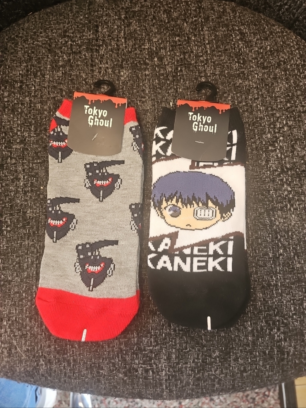NWT 2 Pairs Tokyo Ghoul Kaneki Ghoul Mask Women's No-Show Socks Funimation